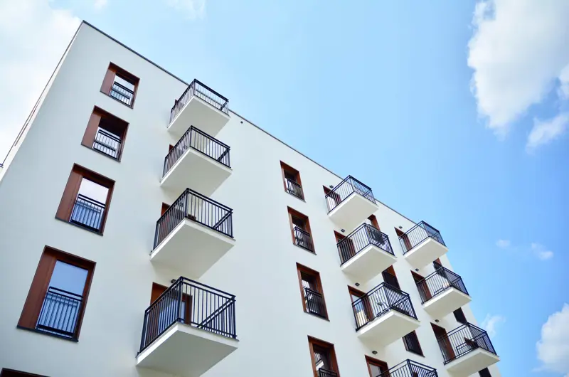 Flerbostadshus med b